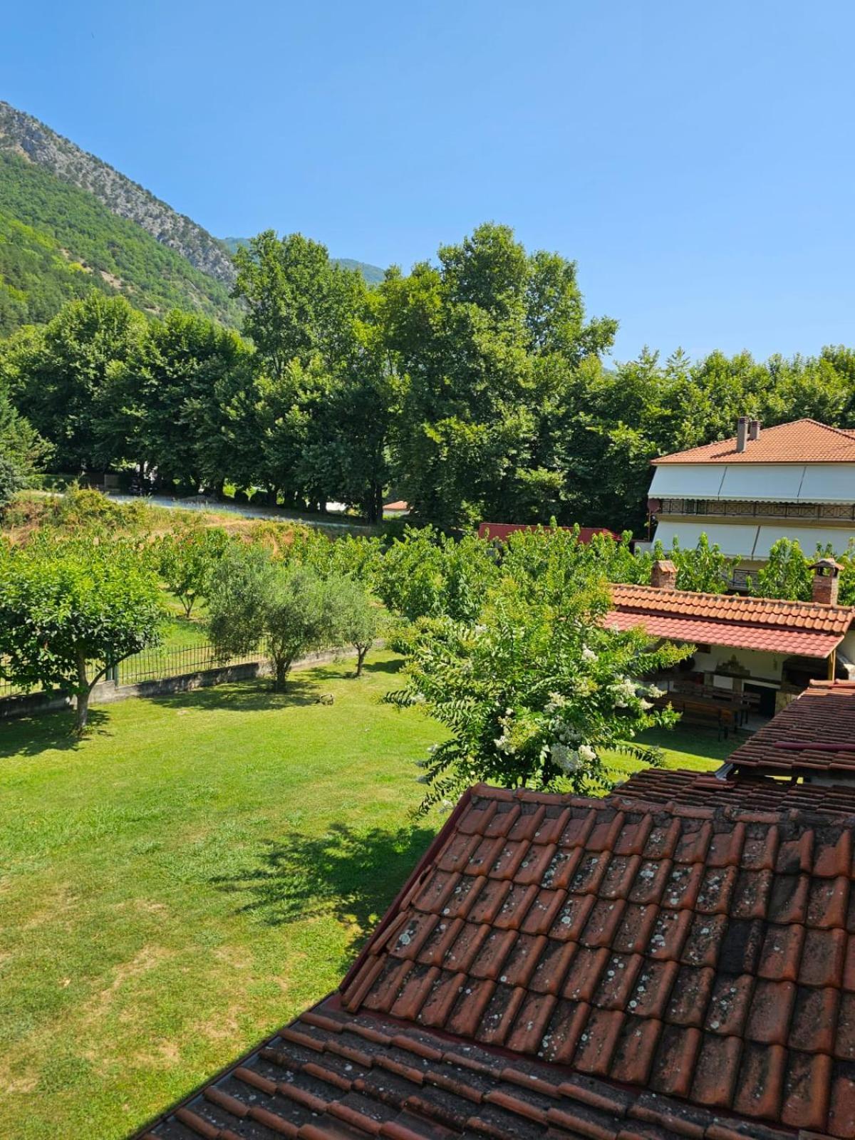 Hillside View Home Loutraki  Bagian luar foto
