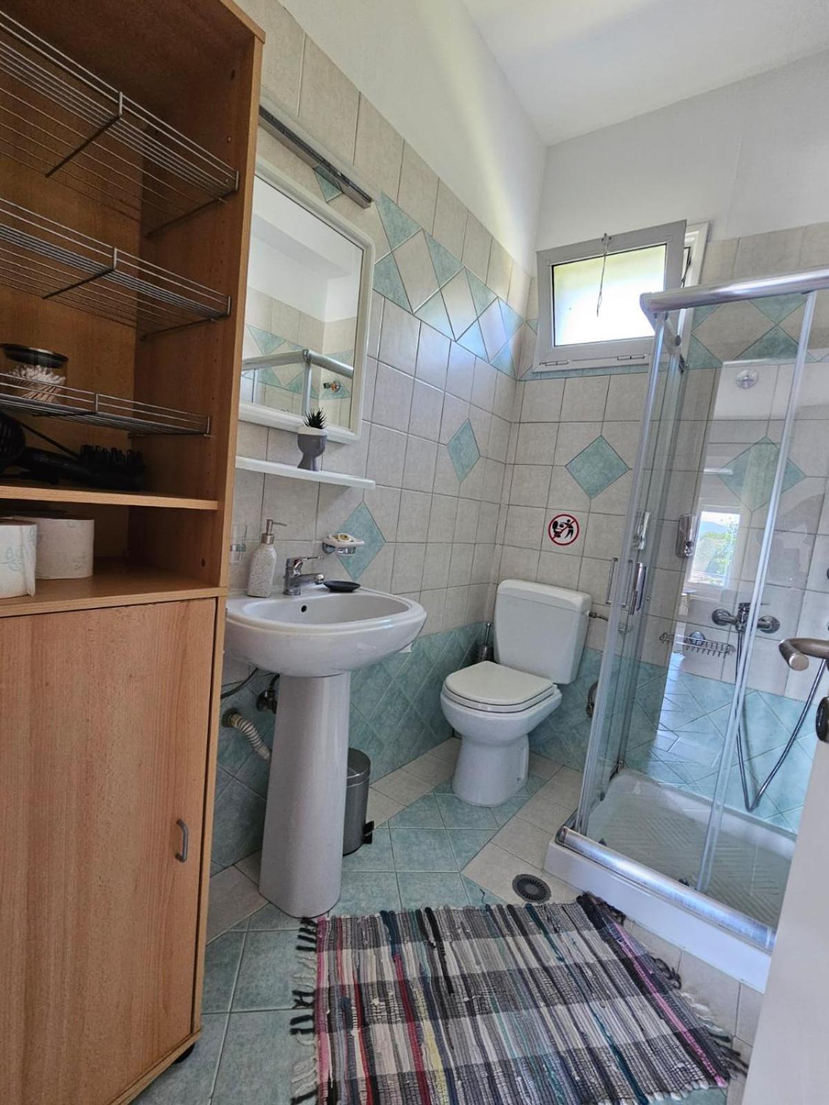 Hillside View Home Loutraki  Bagian luar foto